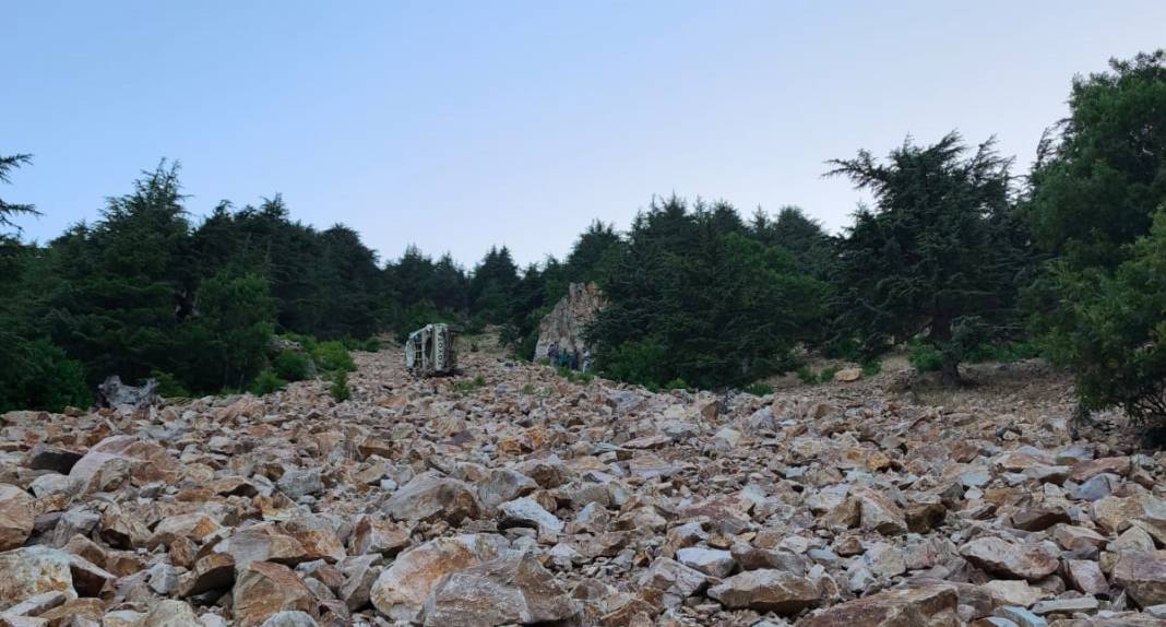 Yayla yolunda feci kaza: 3 ölü, 1 çocuk yaralı 9